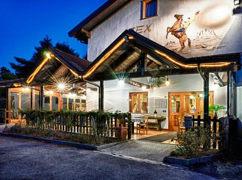 Bed and Breakfast Botton D'Oro Delle Dolomiti Ваттаро Экстерьер фото